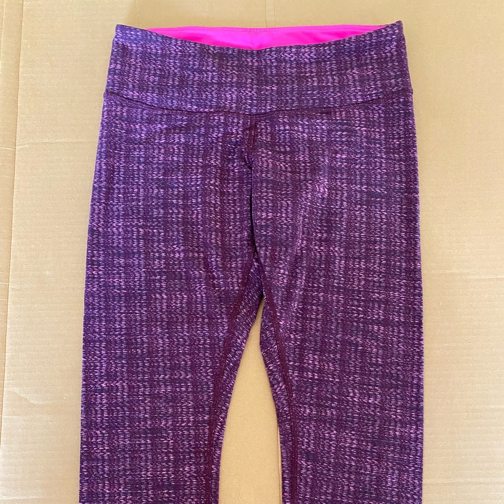 LULULEMON Wunder Under textured crop leggings size 8